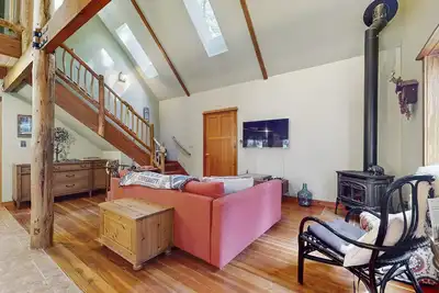 Image de Woodland Retreat Near Deer Lake and Ferry Dock – Clinton, Wa