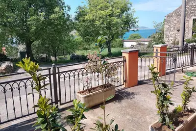 Image de Appartement d'une chambre avec le balcon et la vue sur le mer Rovanjska, Paklenica (A-24348-b)
