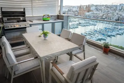 Image de Luxury Terraced Seaview Apartment - Marina Harbour, Msida, Pieta