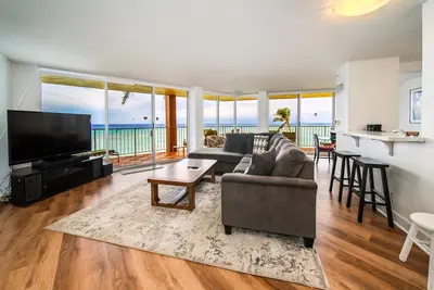 Image de Royal Kahana Maui 410 Oceanfront 2 Bdrm 2. 5 Bath
