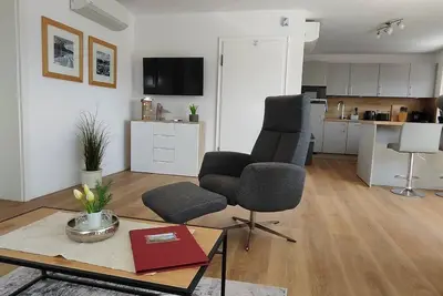 Image de Chalet on the Diemelsee with lake view, sun terrace and much more. Pet friendly