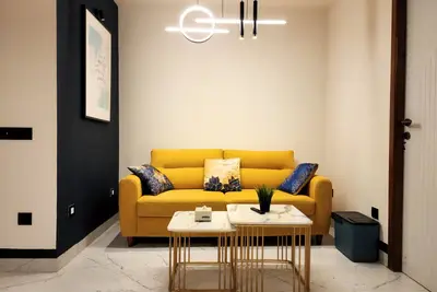 Image de Luxury Stylish Comfort near Airport, Bus and Train