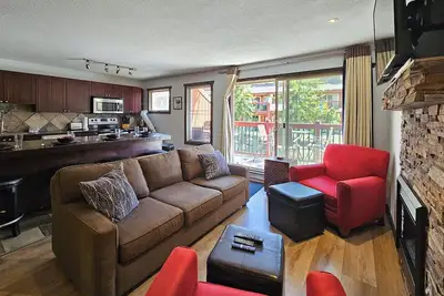 Image de Cozy Mountain Condo / Hot Tub, Ski & Summer Fun