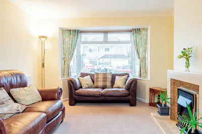 Image de Convenient 2 Bedroom Home in Swindon w Parking