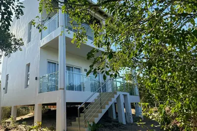Image de Mandowa Beach Forest & Cottages - F