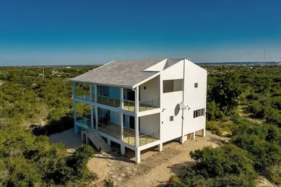 Image de Mandowa Beach Forest & Cottages - B