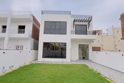 Image de Brand New Modern 2br Villa Flat – 1 Min to Nile, Peaceful & Central