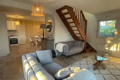 Image de Maison de charme à louer Lancieux bourg (8 min à pied de la plage)