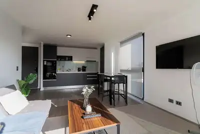 Image de Modern 3br Apartment in Providencian - Sleeps 6!