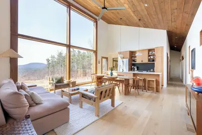 Image de Leeds Longhouse: Scenic Views near Hudson + Hunter