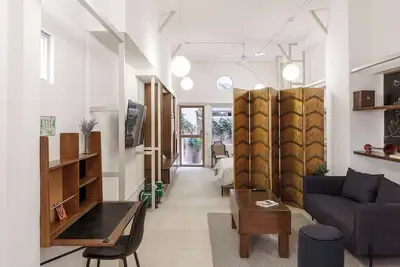 Image de Studio with Excellent Location 2 Beds 150mpbs+1ba