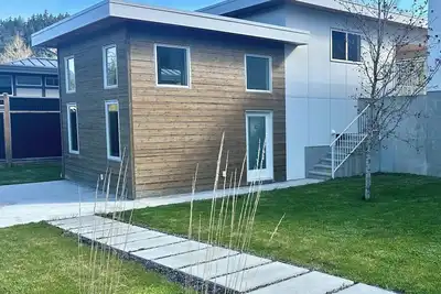 Image de West Coast Executive Carriage House