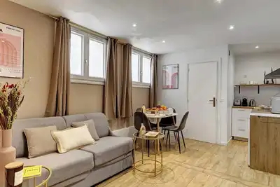 Image de Cachet Parisien près des Buttes-Chaumont