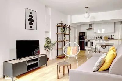 Image de Appartement chic proche Parc de la Villette – 4p