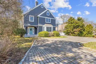 Image de Summer by the Sea - Central to all beaches & ponds