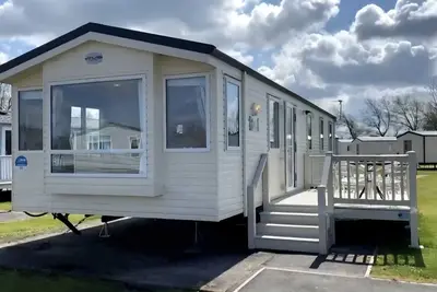 Image de Haven Relaxing 3-Bedroom Caravan with Partial Lake Views – Ideal for Families