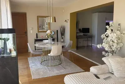 Image de Maison avec piscine vue mer