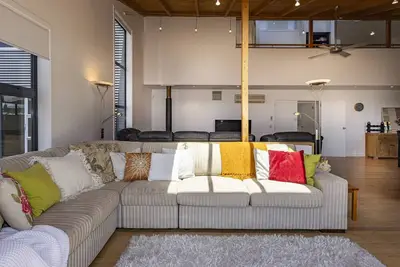 Image de Spacious Mountain View Manor with Sauna