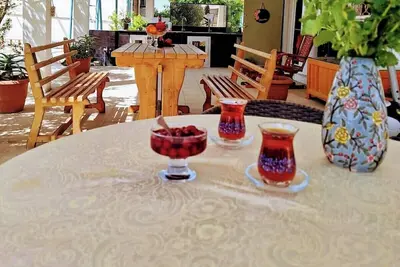 Image de Cozy villa near beach with luxe perks, garden, and easy city access