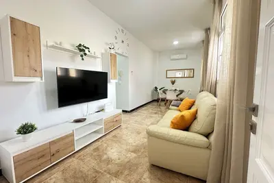Image de Flat with jacuzzi in suite.