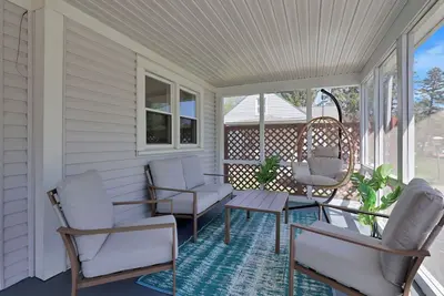 Image de Screened Porch & Easy Parking - 8 mins to Cmh