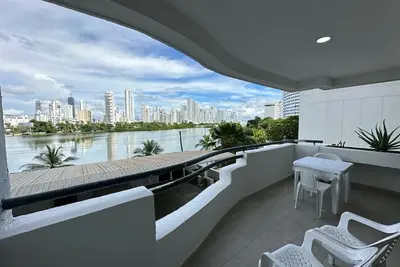 Image de Modern Apartment with Swimming Pool in El Laguito de Bocagrande Marina Del Rey