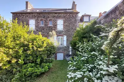 Image de Authentique maison vue mer