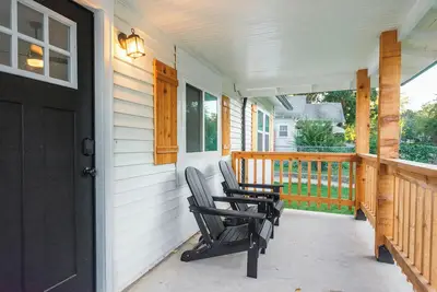 Image de 3-bedroom Private Home with Fenced In Yard