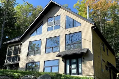 Image de Chalet avec sauna, lac et ski, idéal pour télétravail