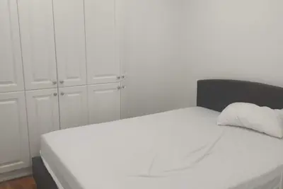 Image de 2 Bedroom Basement Apartment For Rent.