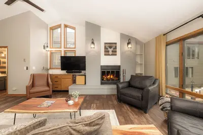 Image de Bright & Spacious Mtn Retreat