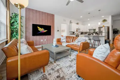 Image de Pool - 1st Floor - Gym Bikes 12+ Miles of Nature Trails Grill Resort Style Fun!