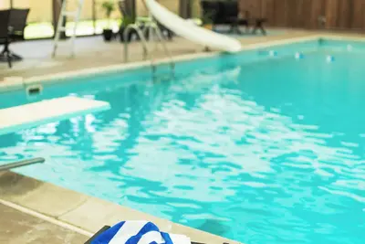 Image de Indoor pool with 4-bedrooms in charming Goshen with WiFi and so many extras