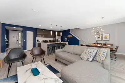 Image de Magic Spot 4bd No Carpet Getaway with Pool and Barbecue