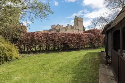 Image de Snape Castle Garden Lodge, pet friendly, with a garden in Bedale