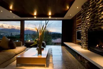 Image de Forty Two - 3 Level Luxury with Mountain View!