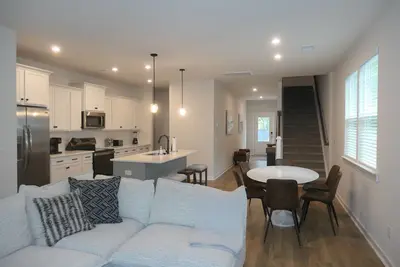 Image de Beautiful Bluffton Home - Close to all