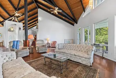 Image de Country Oceanfront 5-bedroom house in Ookala