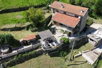 Image de Au Coeur d'Allary, Maison Ardèchoise avec bain nordique prés de la Dolce Via