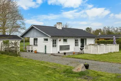 Image de \"Diuri\" - 380m from the sea by Interhome