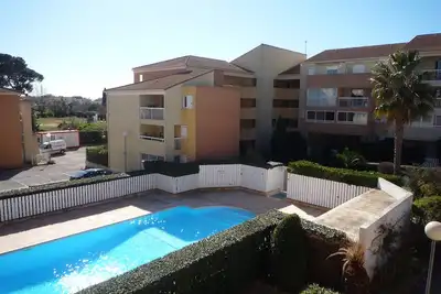 Image de Var agréable T2 clim piscine aux Sablettes