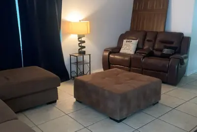 Image de 2-bedroom townhouse in fantastic Lauderhill, Kings