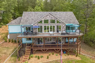 Image de House of Blues | Luxury Golf/Mountain Retreat | Hot Tub | Pool Table | Sauna