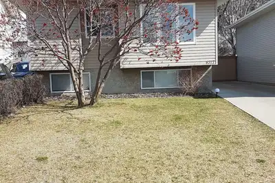 Image de Home Away From Home - Close to Yeg Airport