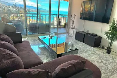 Image de Casino Square Apartment with F1-view