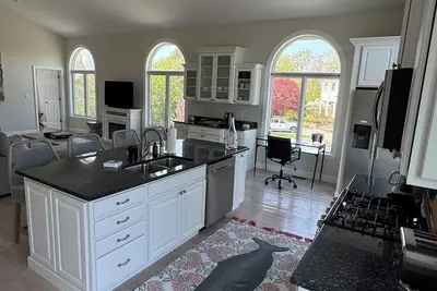 Image de 2 Bedroom Guesthouse Near Picturesque Cohasset Harbor