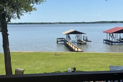 Image de East facing - 3 bedroom, 3 bath home, with dock, large deck. Ac and Wifi.