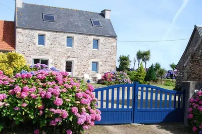 Image de Maison 8 personnes à 5km des plages de Locquirec. Accès Wifi