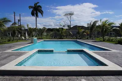 Image de Gorgeous 3 bdrm villa. Walk to beach. Near Ocho rios. Priv chef/driver for a fee