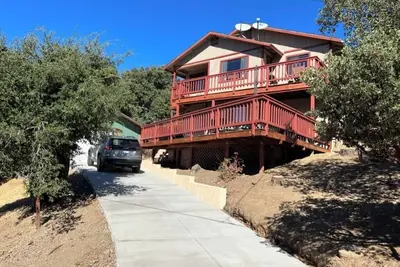 Image de Cozy 3-bedroom cabin w breathtaking mountain views in charming Julian, WiFi, Ac